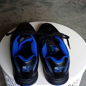 Bowling shoes men's 9